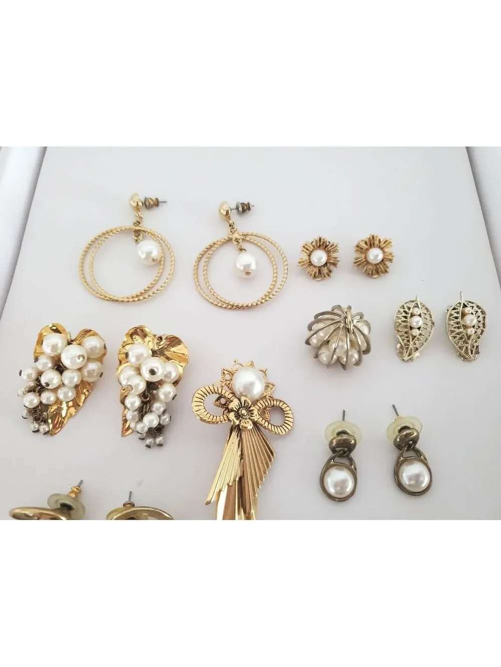 Vintage Pearl Gold-Tone Earring & Brooch Lot of 14